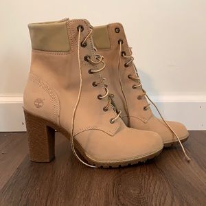 Brand new heeled timberland boots